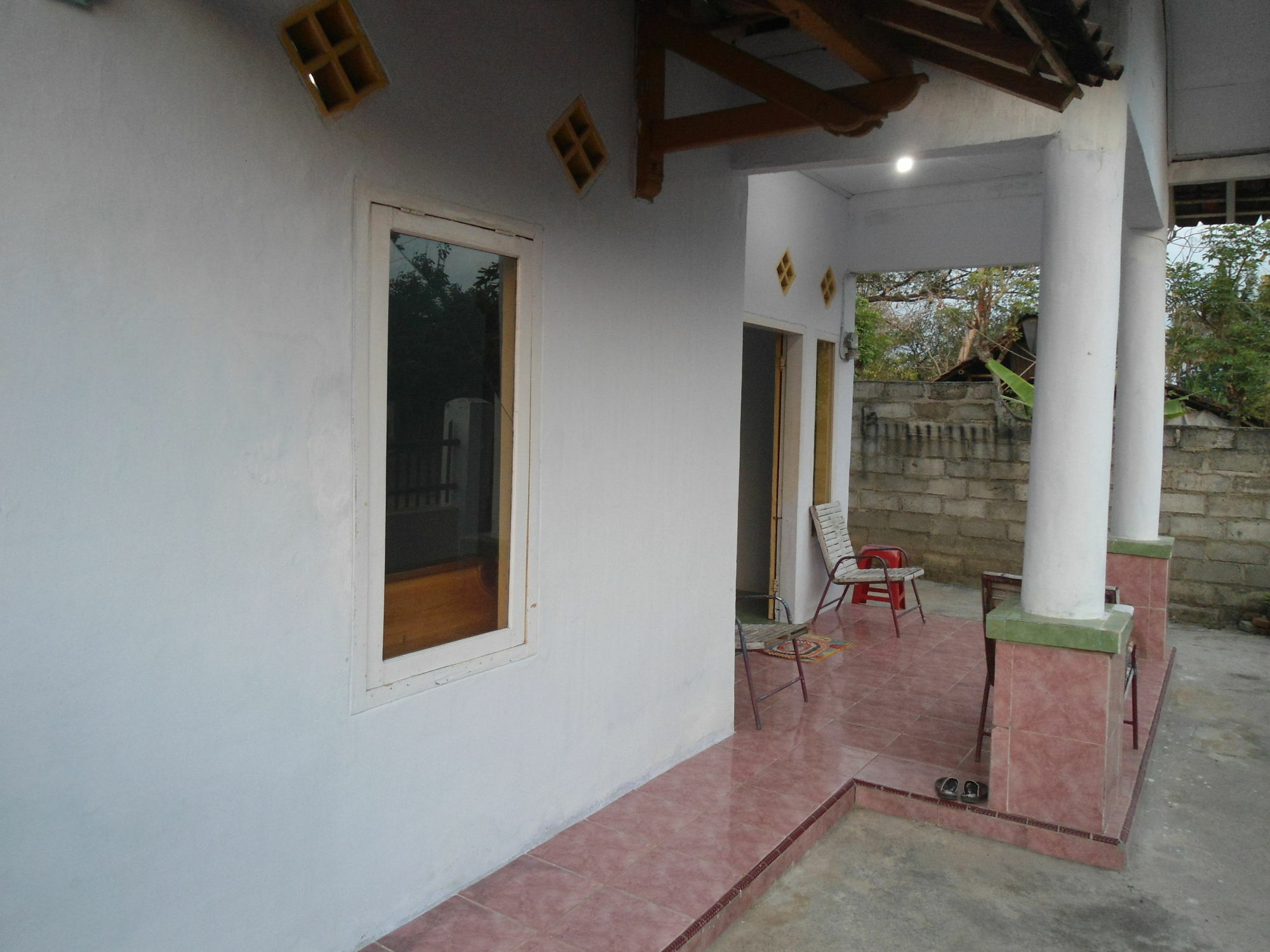 Bed and Breakfast Osingvacation Tamansuruh Экстерьер фото